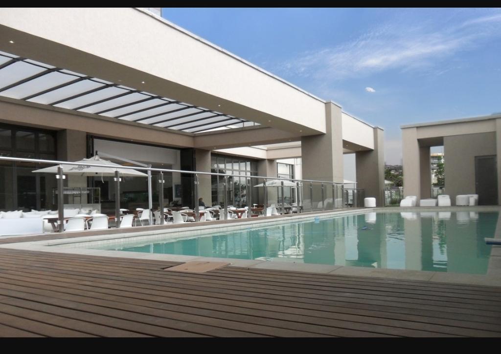 615 Sandton Skye โจฮันเนสเบิร์ก ภายนอก รูปภาพ