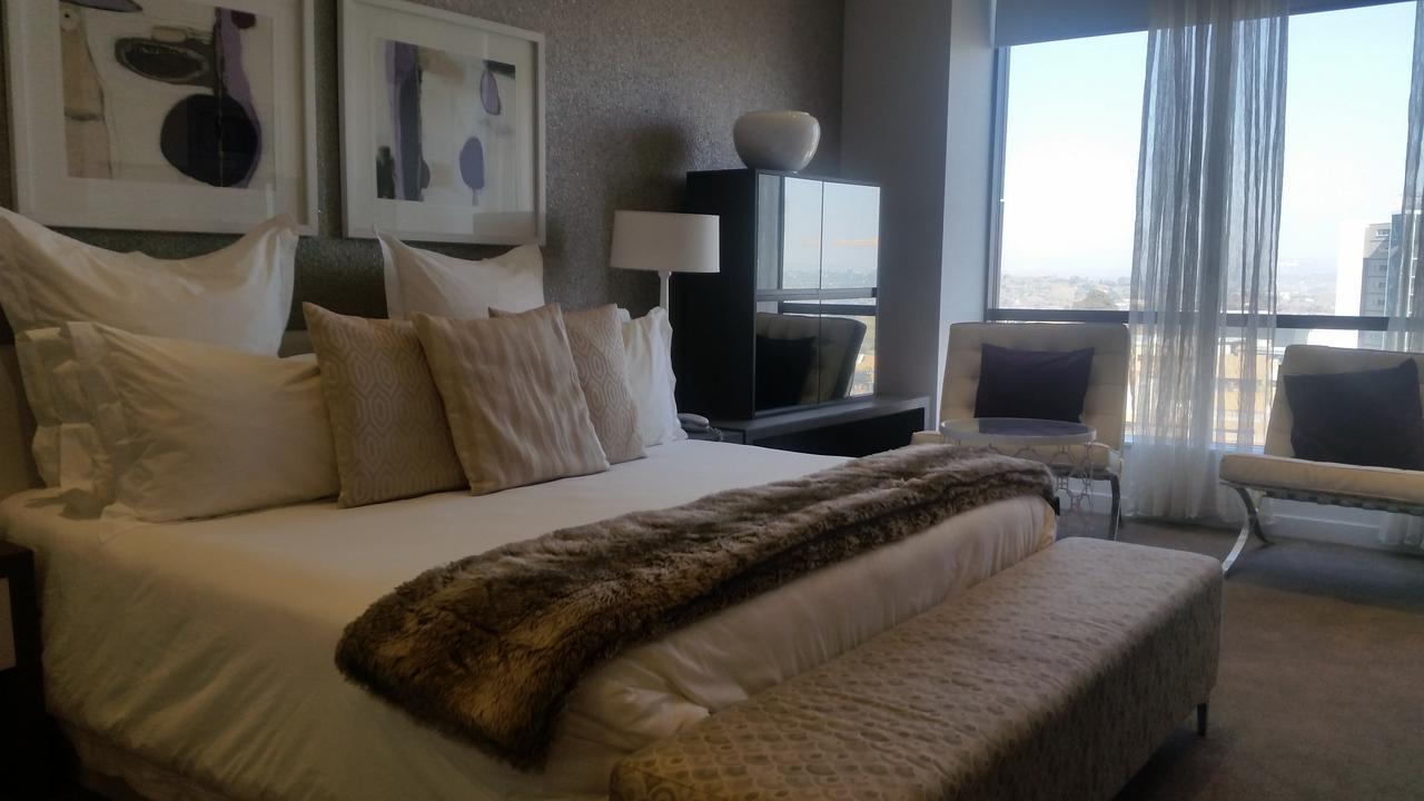 615 Sandton Skye โจฮันเนสเบิร์ก ภายนอก รูปภาพ