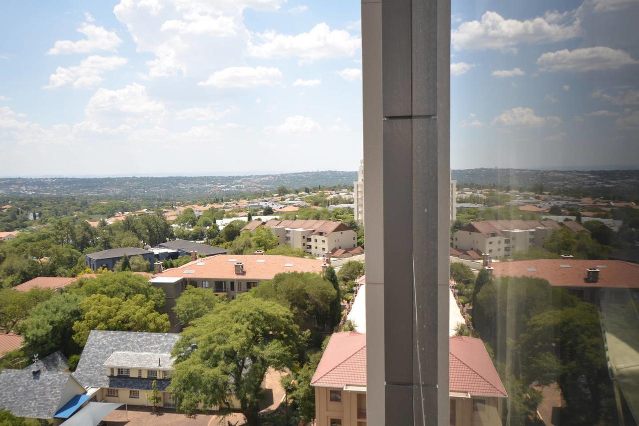 615 Sandton Skye โจฮันเนสเบิร์ก ภายนอก รูปภาพ